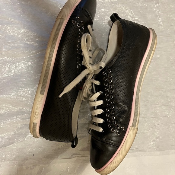 Prada Black and White Women's Sneakers - Picture 12 of 15